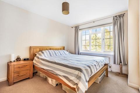 26 Sunmead Road, Sunbury-on-thames, TW16 6PE