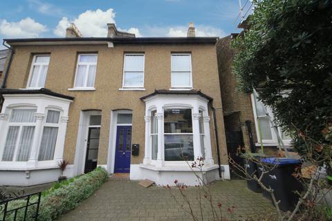 3 Vicars Moor Lane, London, N21 2QN