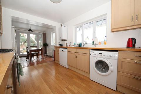 3 Vicars Moor Lane, London, N21 2QN