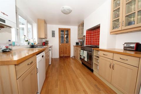 3 Vicars Moor Lane, London, N21 2QN