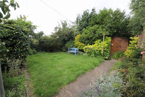 89 Ash Grove, London, N13 5AW