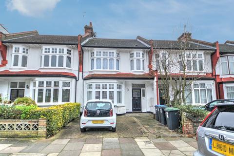 20 Caversham Avenue, London, N13 4LN