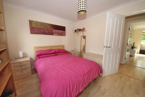 29 Old Farm Avenue, London, N14 5QR