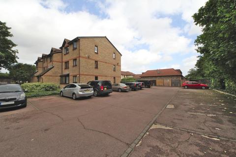 29 Old Farm Avenue, London, N14 5QR