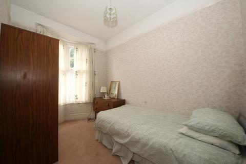 24 Woodberry Avenue, London, N21 3LD