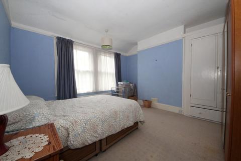 24 Woodberry Avenue, London, N21 3LD