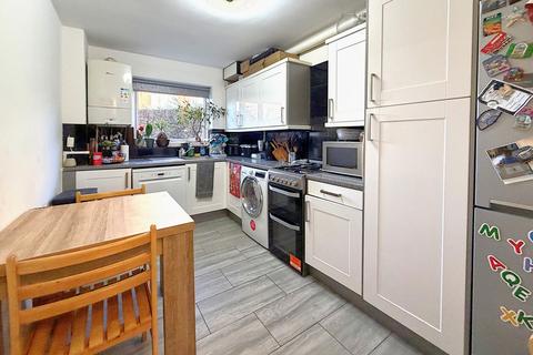 2 bedroom flat for sale, Grange Gardens, Southgate, London, N14