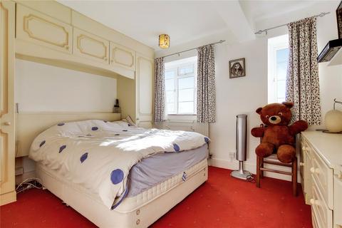 12 Warwick Gardens, Thornton Heath, CR7 7NA