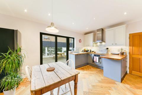 145 Dalston Lane, London, E8 1AL