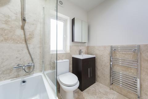 68a Gifford Street, London, N1 0DF