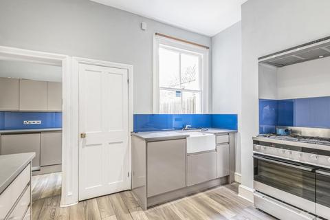 25 Wyatt Park Road, London, SW2 3TN
