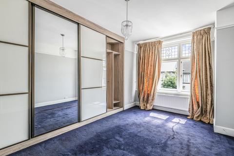 25 Wyatt Park Road, London, SW2 3TN