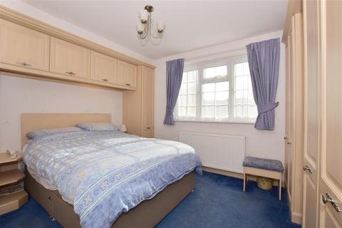 5 Highgrove Road, Chatham, ME5 7QE
