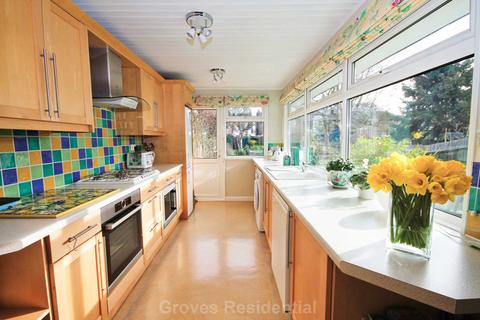 51 Albany Road, New Malden, KT3 3NY