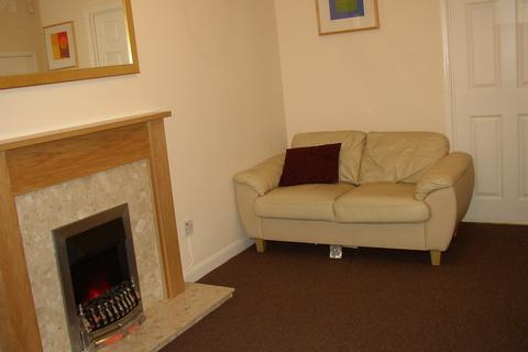 2 bedroom end of terrace house to rent, Hunters Place, Spital Tongues, Newcastle upon Tyned NE2