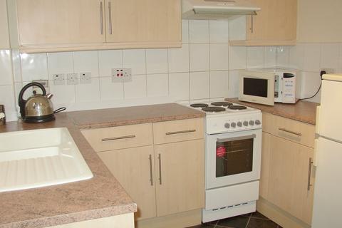 2 bedroom end of terrace house to rent, Hunters Place, Spital Tongues, Newcastle upon Tyned NE2