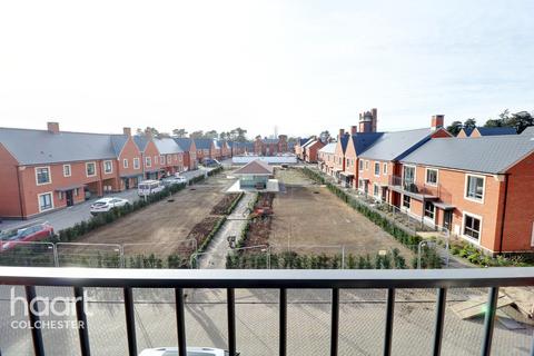 7 Arthur Cross Square, Colchester, CO4 6BZ