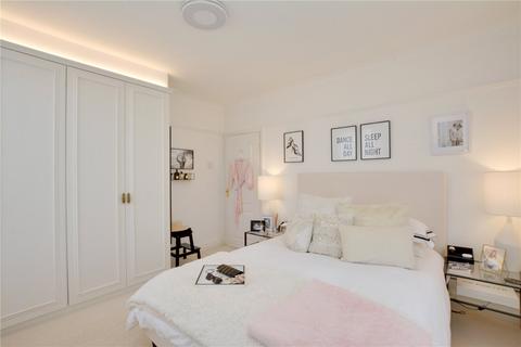 19 Point Close, London, SE10 8QS