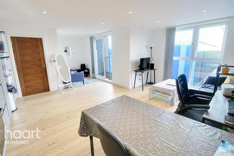 1 bedroom apartment to rent, Eastern Road, Romford