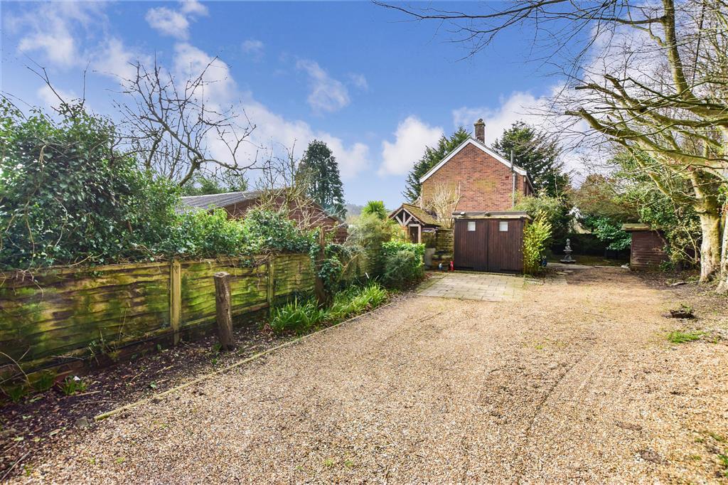 Driveway/Parking