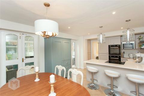 6 Annecy Close, Bury, BL8 1UN