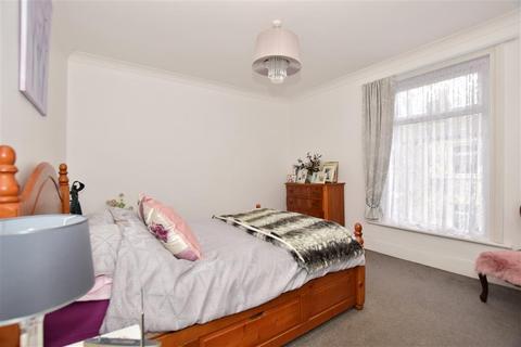47 James Street, Sheerness, ME12 2QE