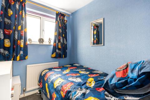 5 Hazelrig Drive, Thame, OX9 3XL