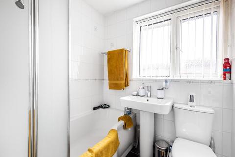 5 Hazelrig Drive, Thame, OX9 3XL
