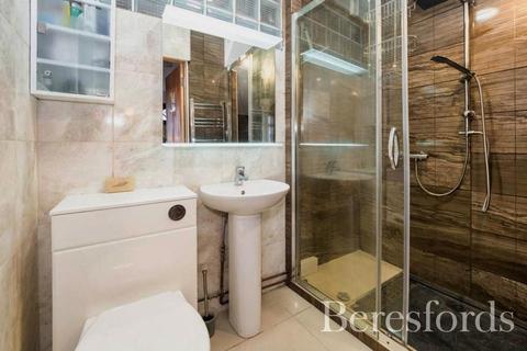 14 Gloucester Road, Romford, RM1 1QJ