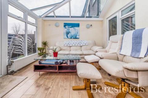 14 Gloucester Road, Romford, RM1 1QJ