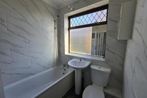 undefined, Worcester Avenue, Tottenham, N17