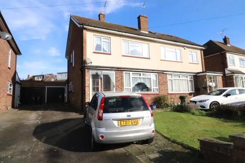 20 Bowes Drive, Ongar, CM5 9AU