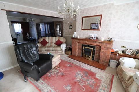 20 Bowes Drive, Ongar, CM5 9AU