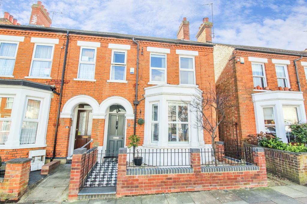 Campbell Road, Bedford 4 bed semidetached house £450,000