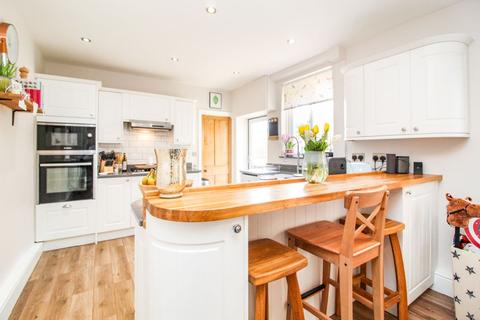 7 Campbell Road, Bedford, MK40 3DD