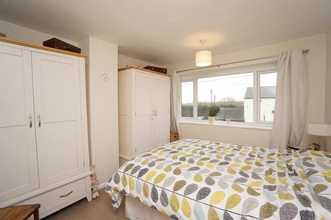 210 Warminster Road, Sheffield, S8 8PQ