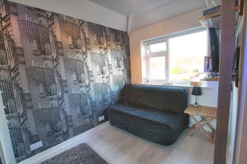 25 Albert Road, Bollington, Macclesfield, SK10 5HS