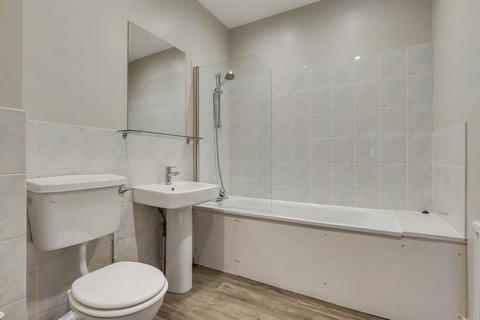 8a Rosslyn Crescent, Harrow, HA1 2RZ