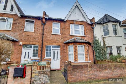 8a Rosslyn Crescent, Harrow, HA1 2RZ