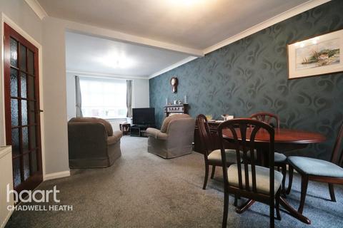 54 Albany Road, Romford, RM6 6BS