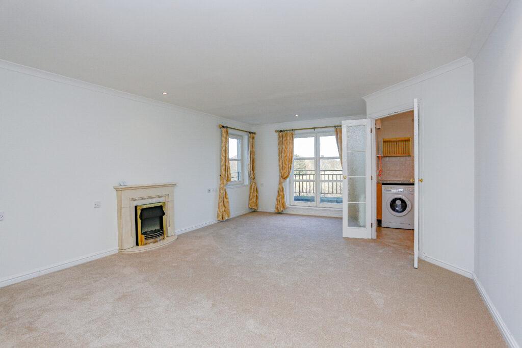 54 Kinloch View, Linlithgow, EH49 2 bed flat £255,000