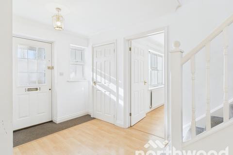 undefined, Frank Edinger Close, Kennington, Ashford, TN24
