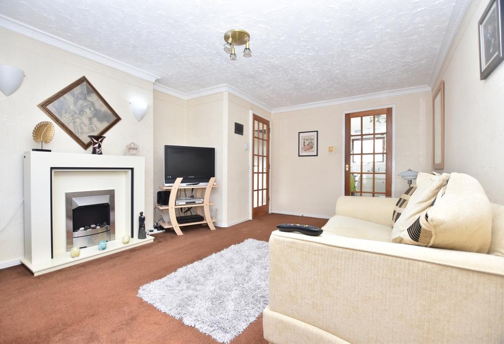 KILCREGGAN VIEW, GREENOCK 2 bed flat £28,000