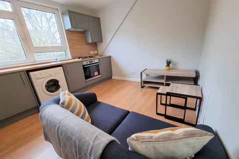1 bedroom flat to rent, Menzies Road, Torry, Aberdeen, AB11