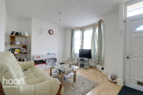 237 Marks Road, Romford, RM7 7AL