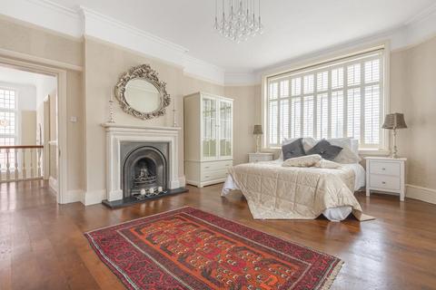 3 bedroom maisonette to rent, Brondesbury Park,  London,  NW6