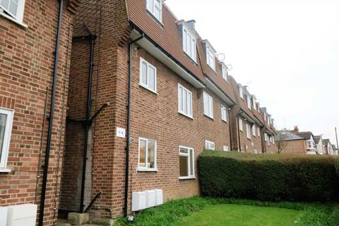 2 bedroom flat to rent, Hampden Court, London