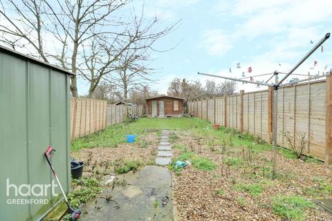 8 Long Drive, Greenford, UB6 8LZ