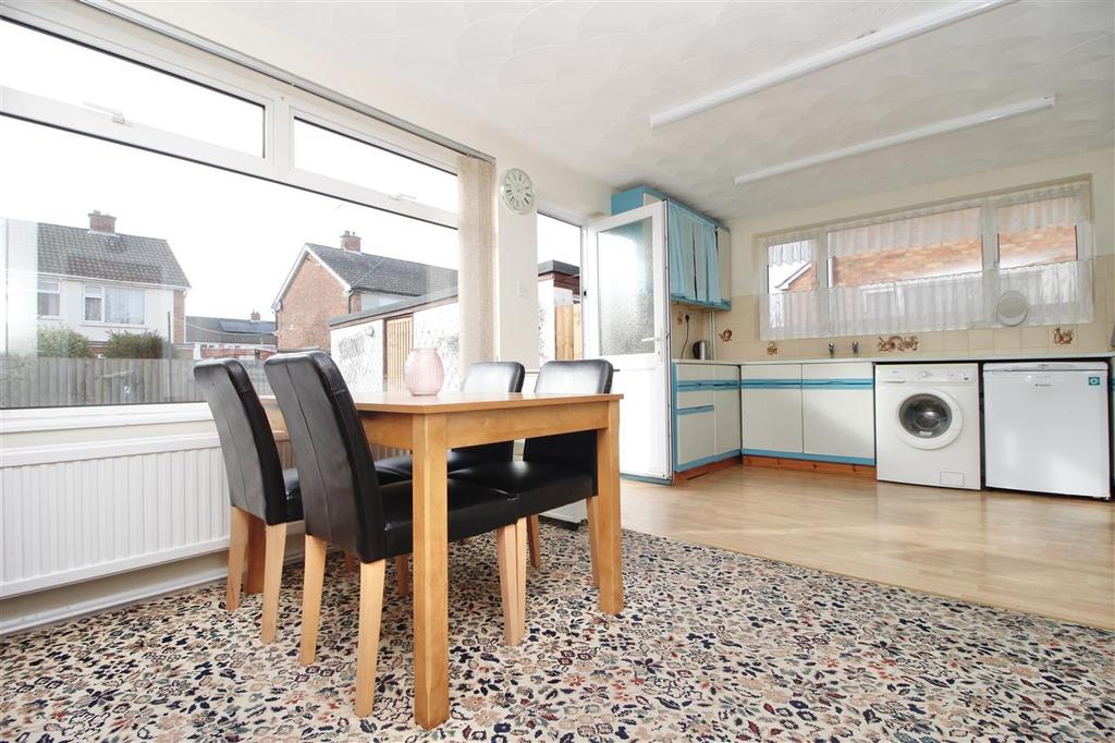 Meadowvale Close, Ipswich 3 bed semidetached house £250,000