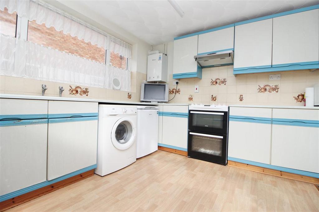 Meadowvale Close, Ipswich 3 bed semidetached house £250,000